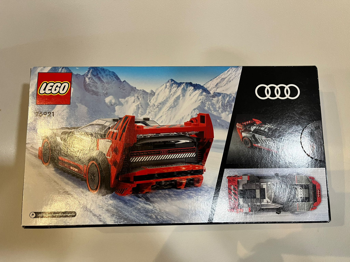 Set LEGO® Speed Champions #76921 Audi S1 e-tron quattro Race Car (NEUF scellé).