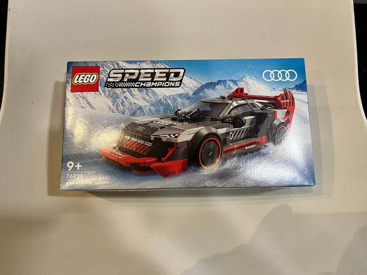 Set LEGO® Speed Champions #76921 Audi S1 e-tron quattro Race Car (NEUF scellé).